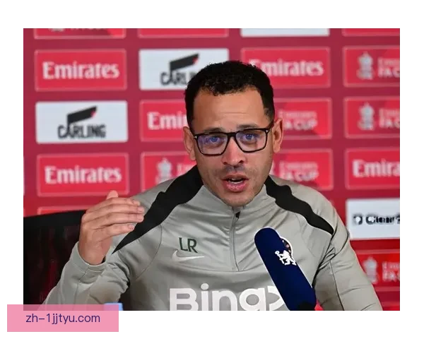 切尔西球员青睐罗塞尼尔人性执教 切尔西球员青睐罗塞尼尔人性执教