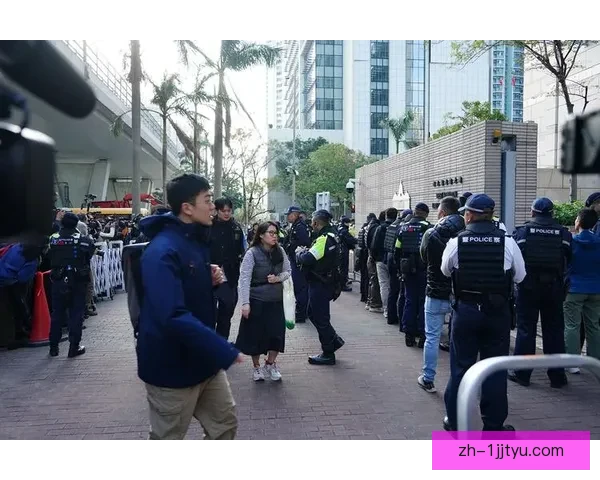 早报捂嘴事件疑似早有预谋曝光