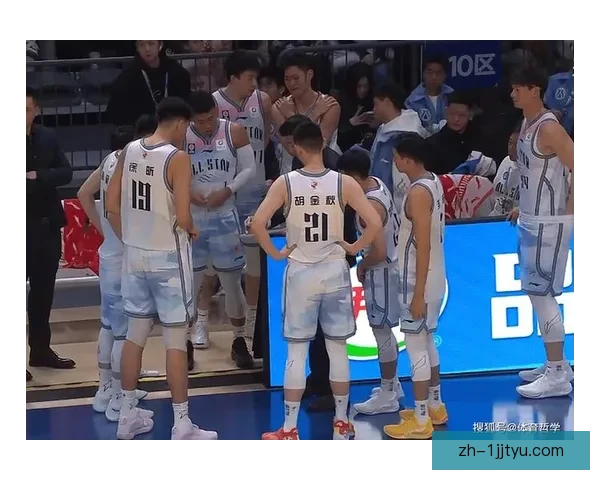 全明星广东男篮旧友重聚温情瞬间 全明星广东男篮旧友重聚温情瞬间